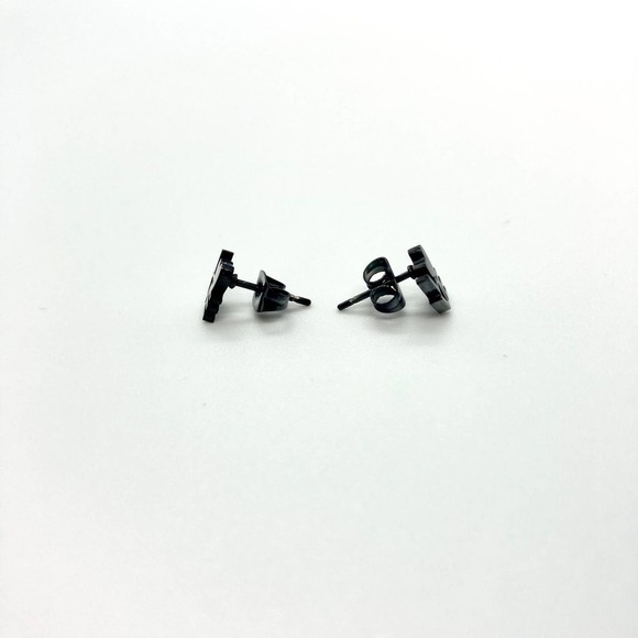 BLACK Love Heart Earring Pair - Picture 4 of 8